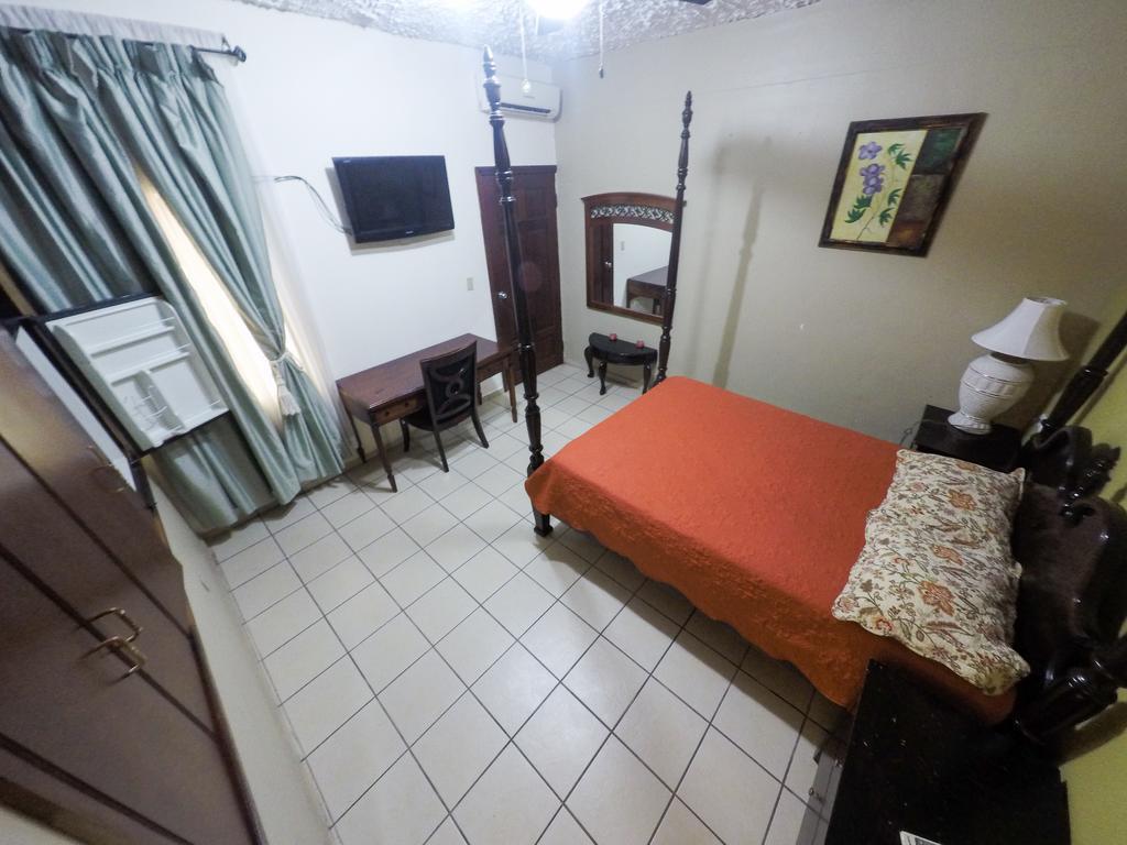 Hotel Casa Maria San Pedro Sula Exterior photo