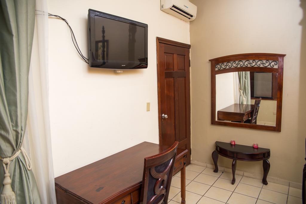 Hotel Casa Maria San Pedro Sula Exterior photo